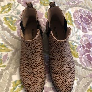 Women’s Old Navy Cheetah Print Booties